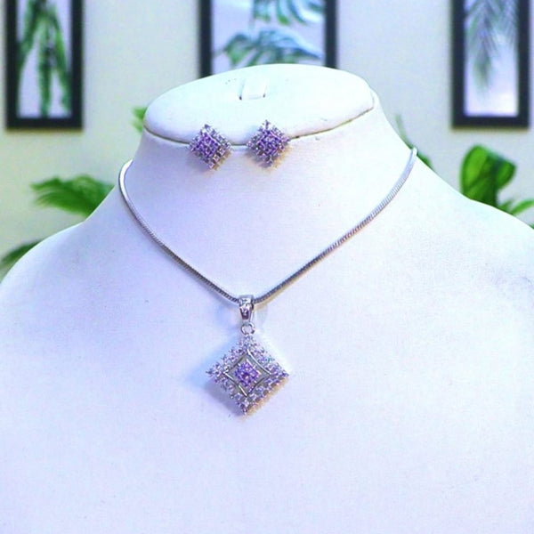 Traditional AD Pendant in Trend With Earrings