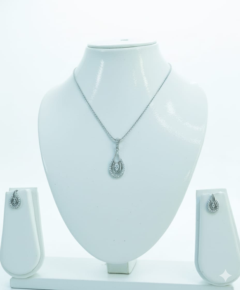 Elegant Pendant Set For Women With Earrings