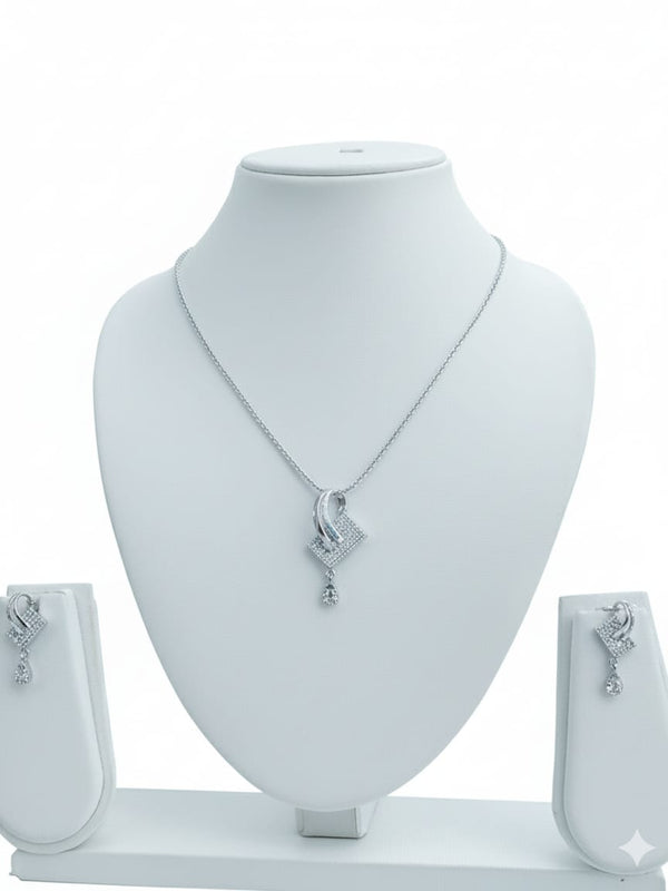 Elegant Pendant Set For Women With Earrings