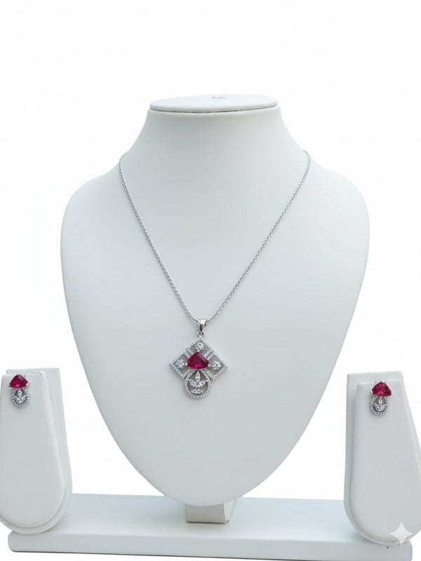 Latest Fashion Pendant set With Earrings