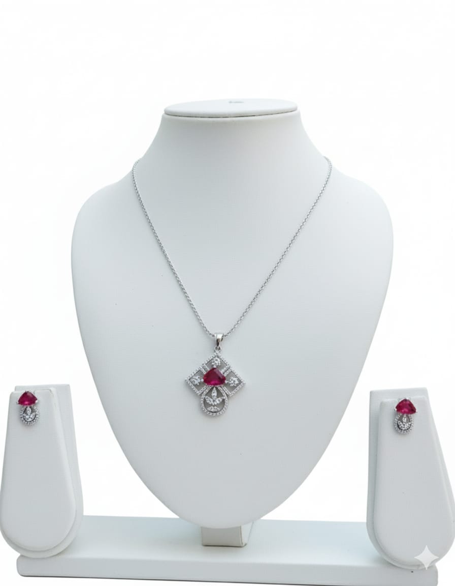Latest Fashion Pendant set With Earrings