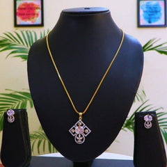 Latest Fashion Pendant set With Earrings