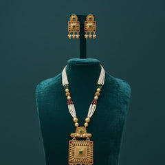 Ringing Jewels 
